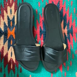 Black leather everlane slides